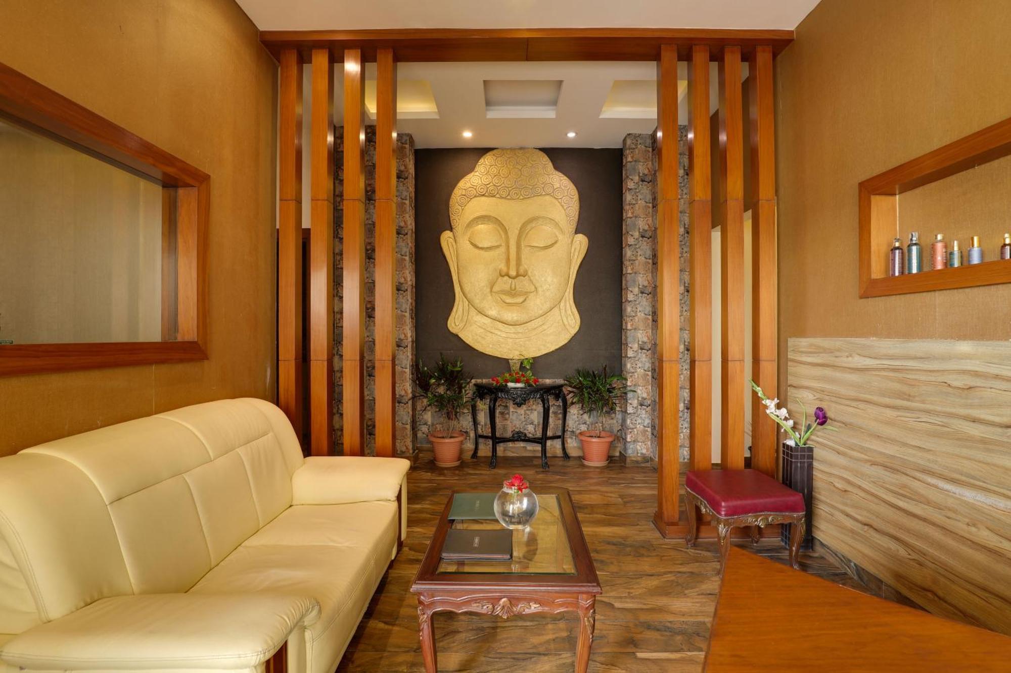 Saura Hotel, Agra - A Club Mahindra Associate Buitenkant foto